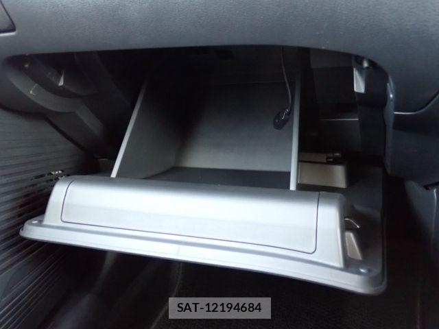 Nissan NOTE 2022-04 7509501-13