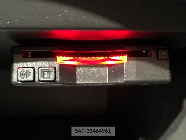Nissan NOTE 2013-05 7502036-4