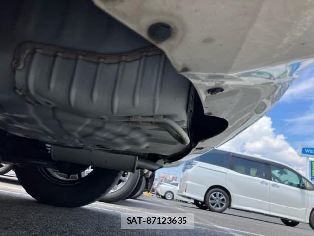 Nissan NOTE 2019-06 7502037-10