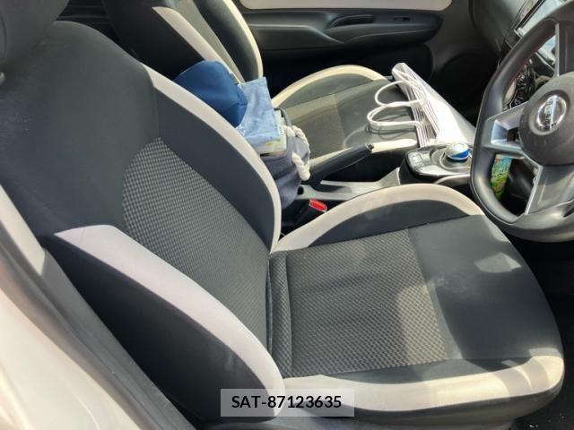 Nissan NOTE 2019-06 7502037-14