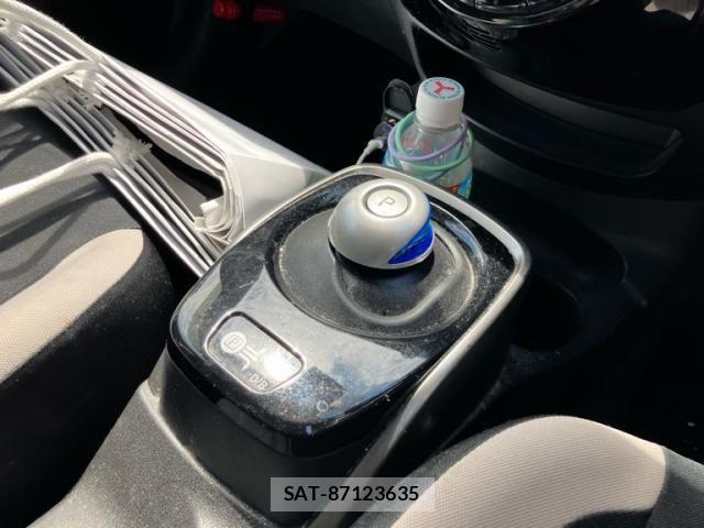 Nissan NOTE 2019-06 7502037-17