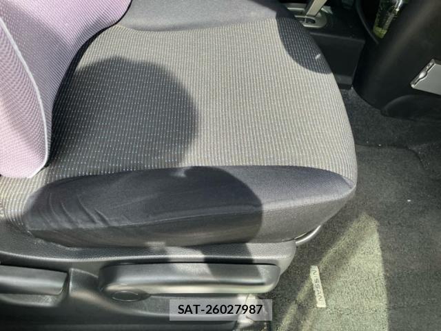 Nissan NOTE 2009-05 7502046-10