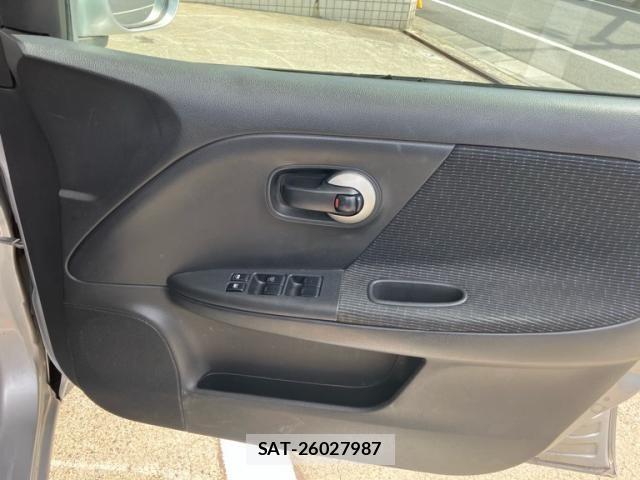 Nissan NOTE 2009-05 7502046-15