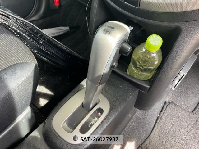 Nissan NOTE 2009-05 7502046-19