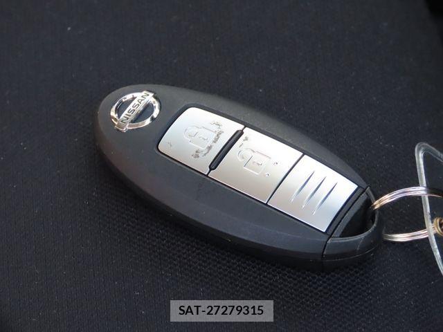 Nissan NOTE 2020-10 7502017-16