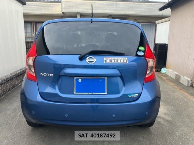 Nissan NOTE 2015-08 7502045-7
