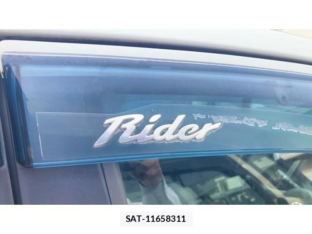 Nissan NOTE 2013-07 7502044-22