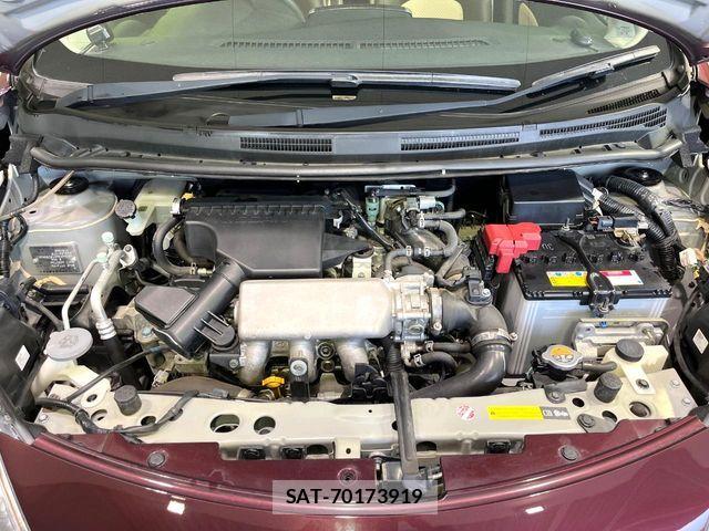 Nissan NOTE 2015-11 7562591-17