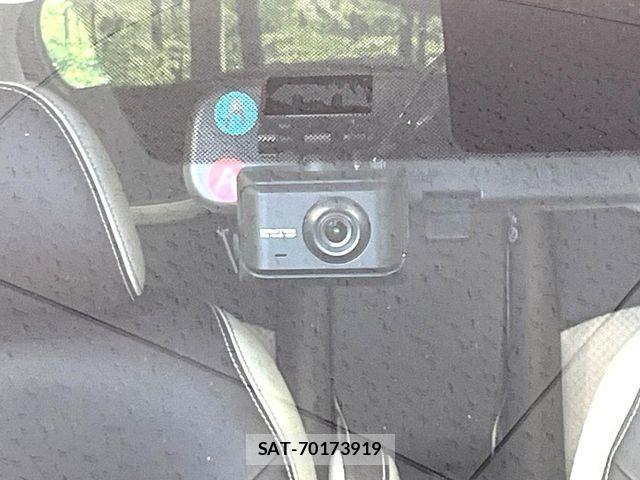 Nissan NOTE 2015-11 7562591-6