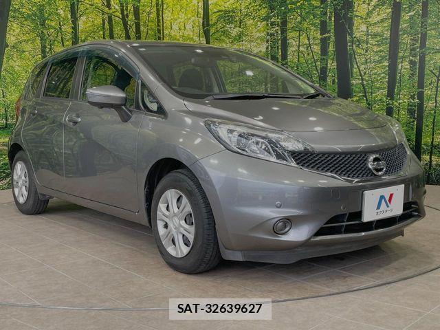 Nissan NOTE 2016-10 7562592-15