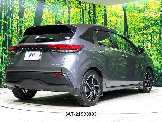 Nissan NOTE 2021-11 7562581-16