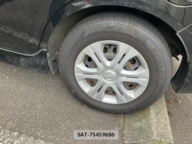 Nissan NOTE 2018-08 7562593-6