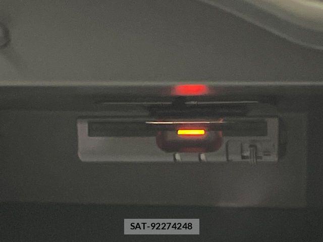 Nissan NOTE 2018-09 7562590-4