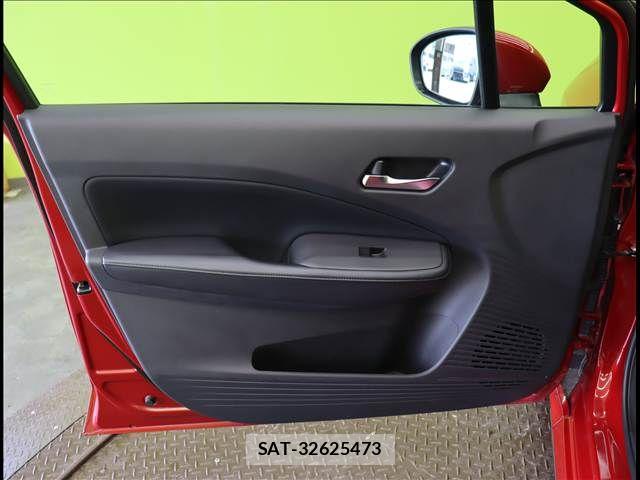 Nissan NOTE 2021-03 7562582-28