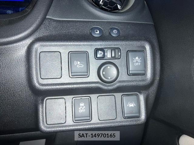 Nissan NOTE 2019-07 7562585-15