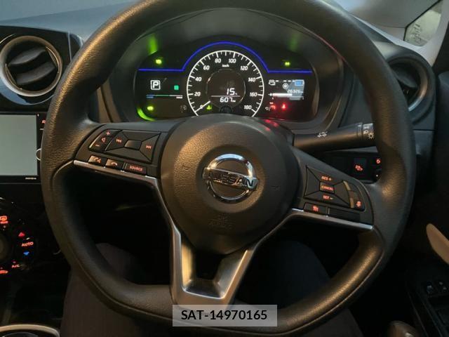 Nissan NOTE 2019-07 7562585-16