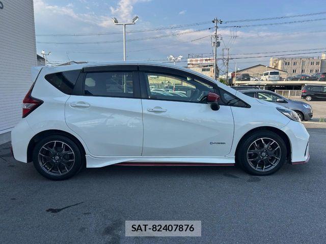 Nissan NOTE 2017-03 7562588-16