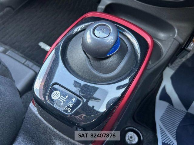 Nissan NOTE 2017-03 7562588-19