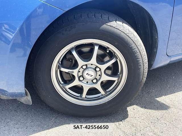 Nissan NOTE 2015-02 7618942-3