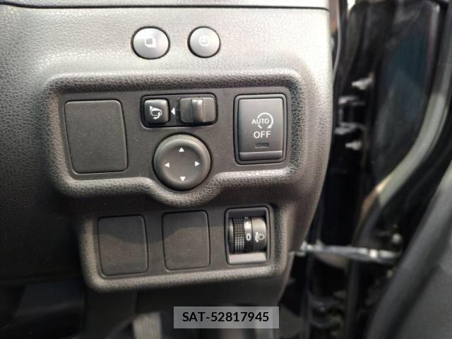 Nissan NOTE 2012-09 7618943-16
