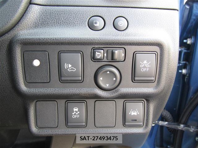 Nissan NOTE 2019-09 7618872-17