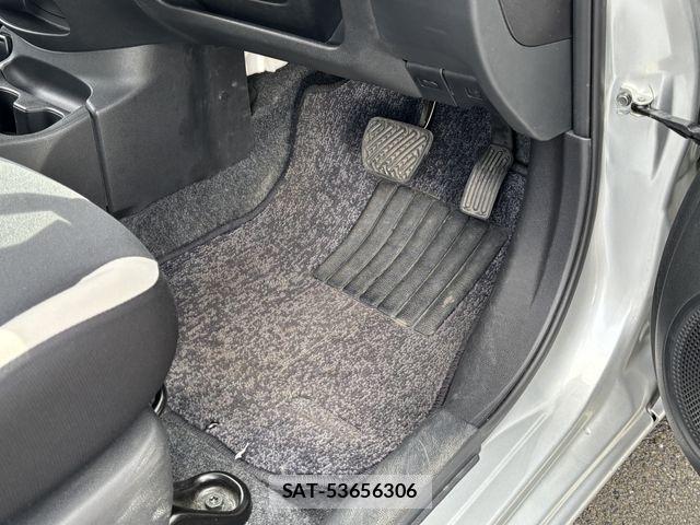 Nissan NOTE 2019-03 7618919-13