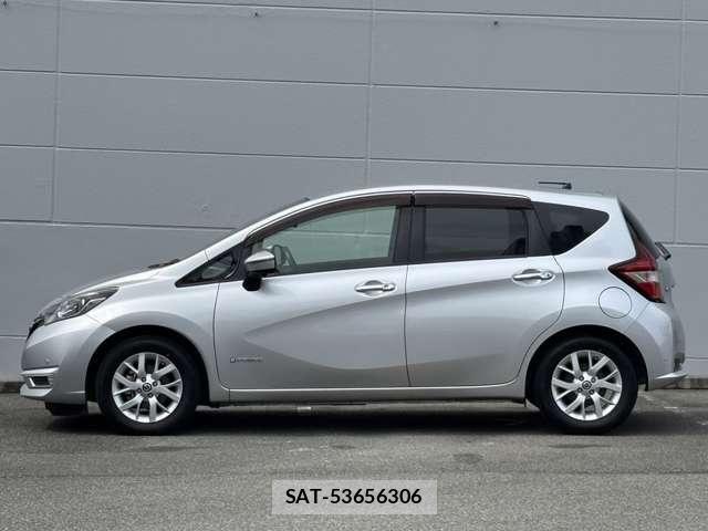 Nissan NOTE 2019-03 7618919-3