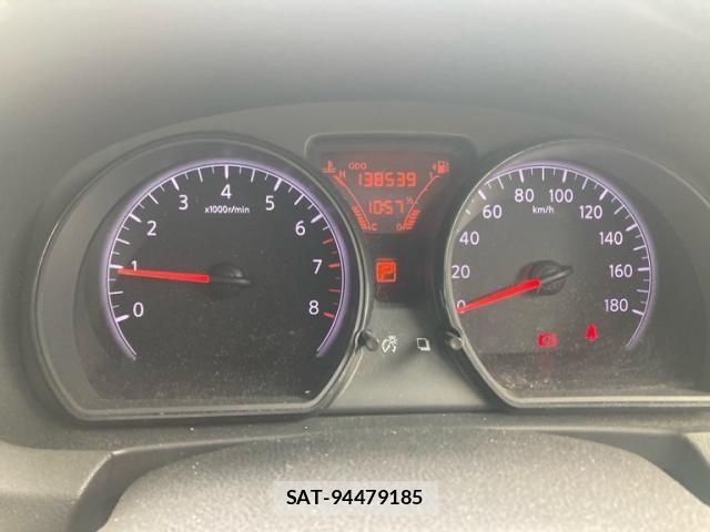 Nissan NOTE 2013-07 7618957-16