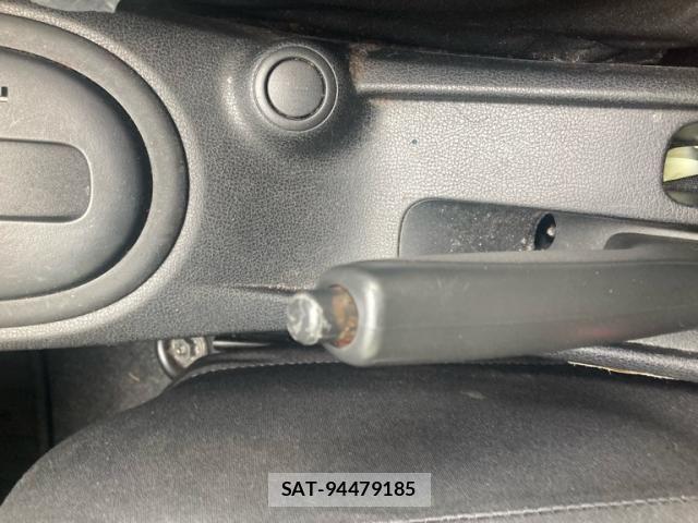 Nissan NOTE 2013-07 7618957-20