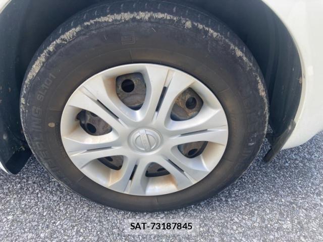 Nissan NOTE 2013-02 7618956-9