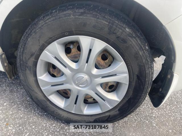 Nissan NOTE 2013-02 7618956-11