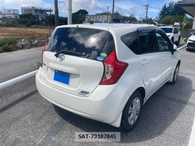Nissan NOTE 2013-02 7618956-4