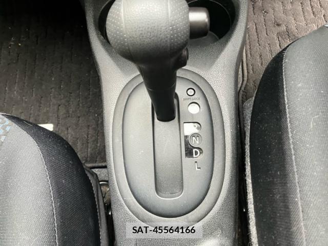 Nissan NOTE 2015-08 7618949-14