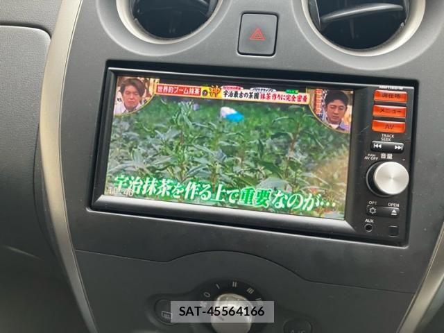 Nissan NOTE 2015-08 7618949-19