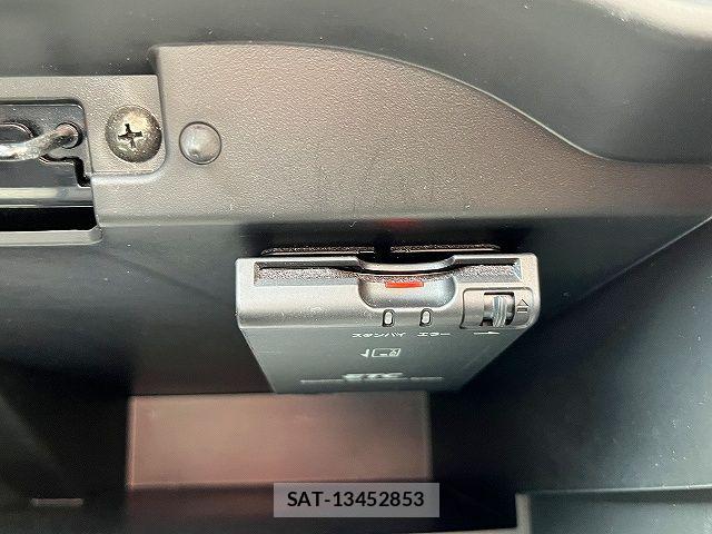 Nissan NOTE 2017-07 7618895-15