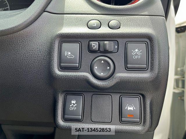 Nissan NOTE 2017-07 7618895-16