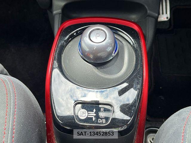 Nissan NOTE 2017-07 7618895-19