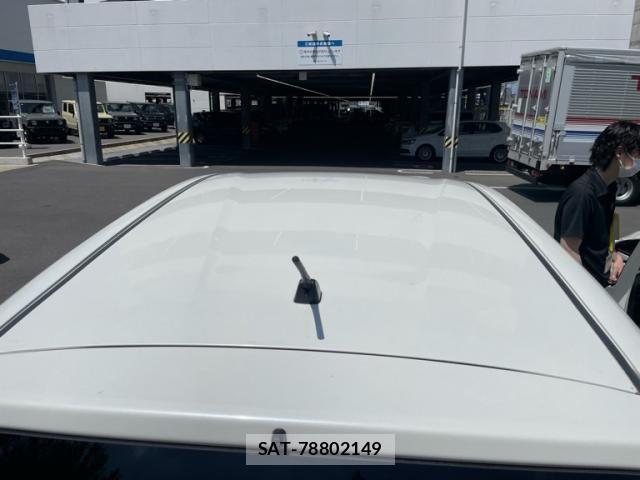 Nissan NOTE 2013-03 7618948-9
