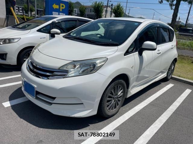 Nissan NOTE 2013-03 7618948-1