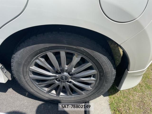 Nissan NOTE 2013-03 7618948-5