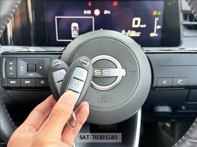 Nissan NOTE 2021-04 7618899-17