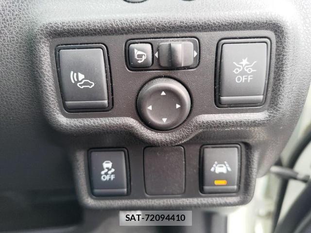 Nissan NOTE 2017-02 7618898-19