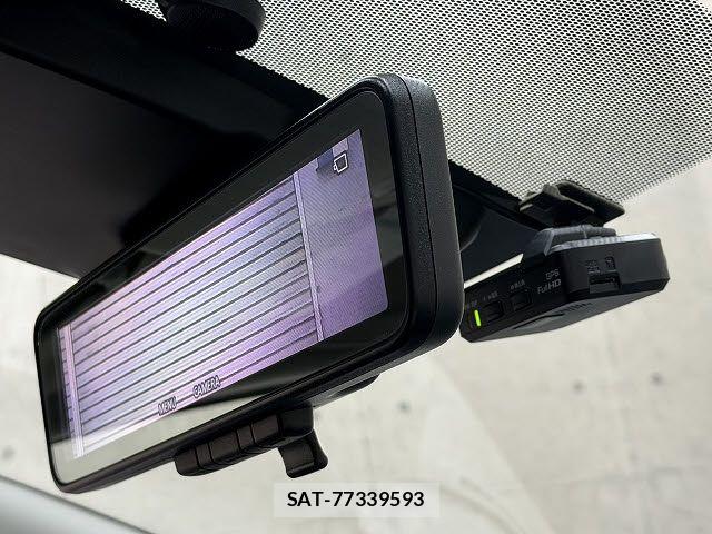 Nissan NOTE 2017-10 7618915-12