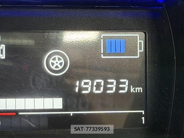 Nissan NOTE 2017-10 7618915-20