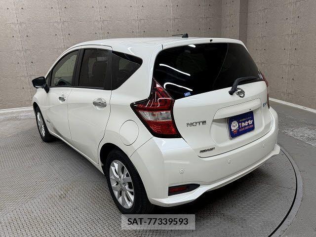 Nissan NOTE 2017-10 7618915-4