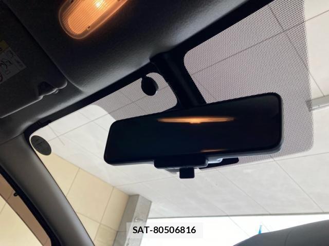 Nissan NOTE 2017-08 7618944-20