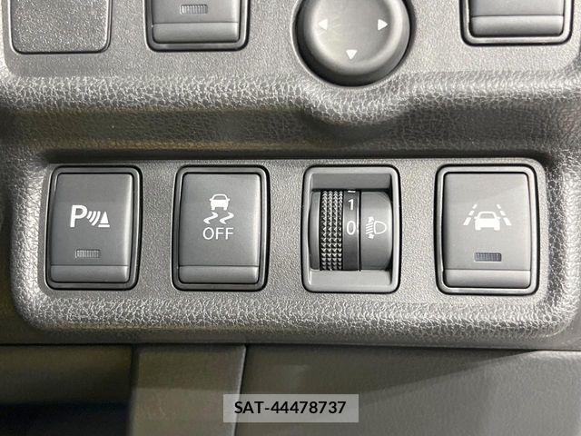 Nissan NOTE 2020-03 7618931-3