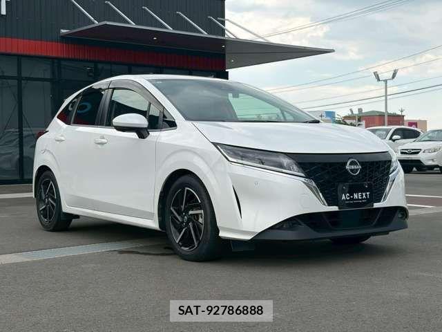Nissan NOTE 2021-01 7618877-17