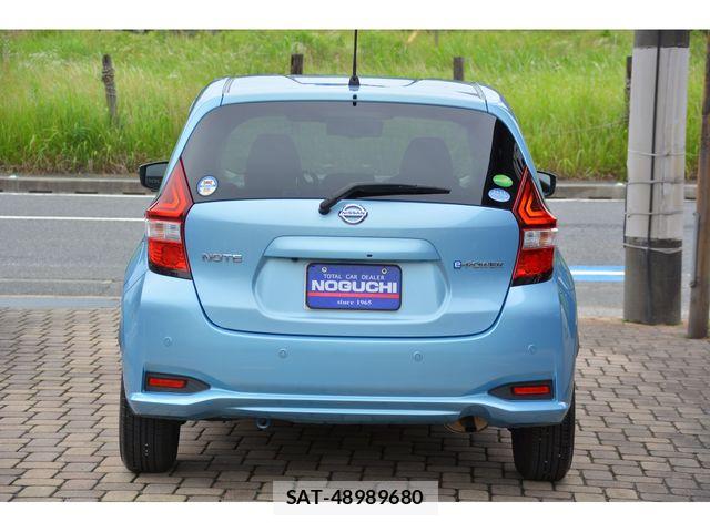 Nissan NOTE 2017-06 7618938-5
