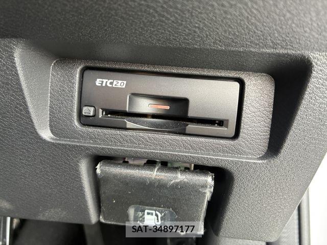 Nissan NOTE 2021-08 7618874-25